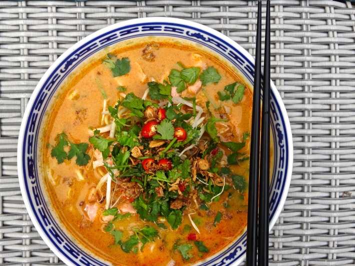 Sous Vide Salmon Cubes in Curry Laksa