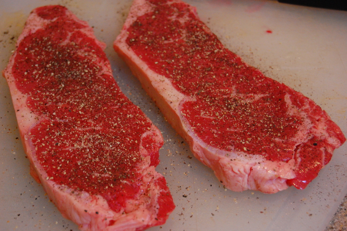 Sous Vide New York Strip Steaks au Poivre