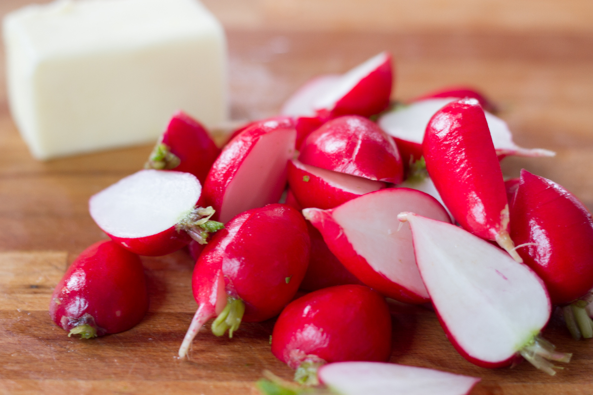 sous-vide-radishes-with-butter-and-sea-salt