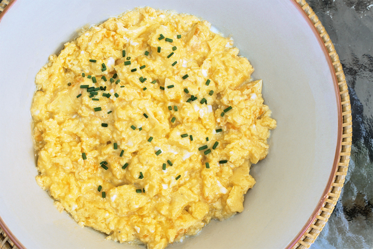 Sous Vide Scrambled Eggs Finishing Steps