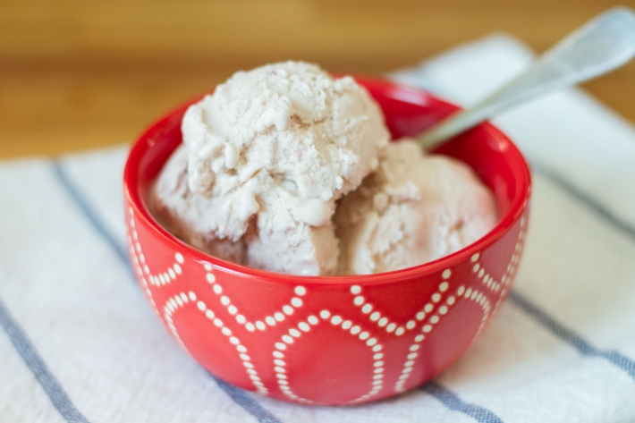 Sous Vide Strawberry Ice Cream