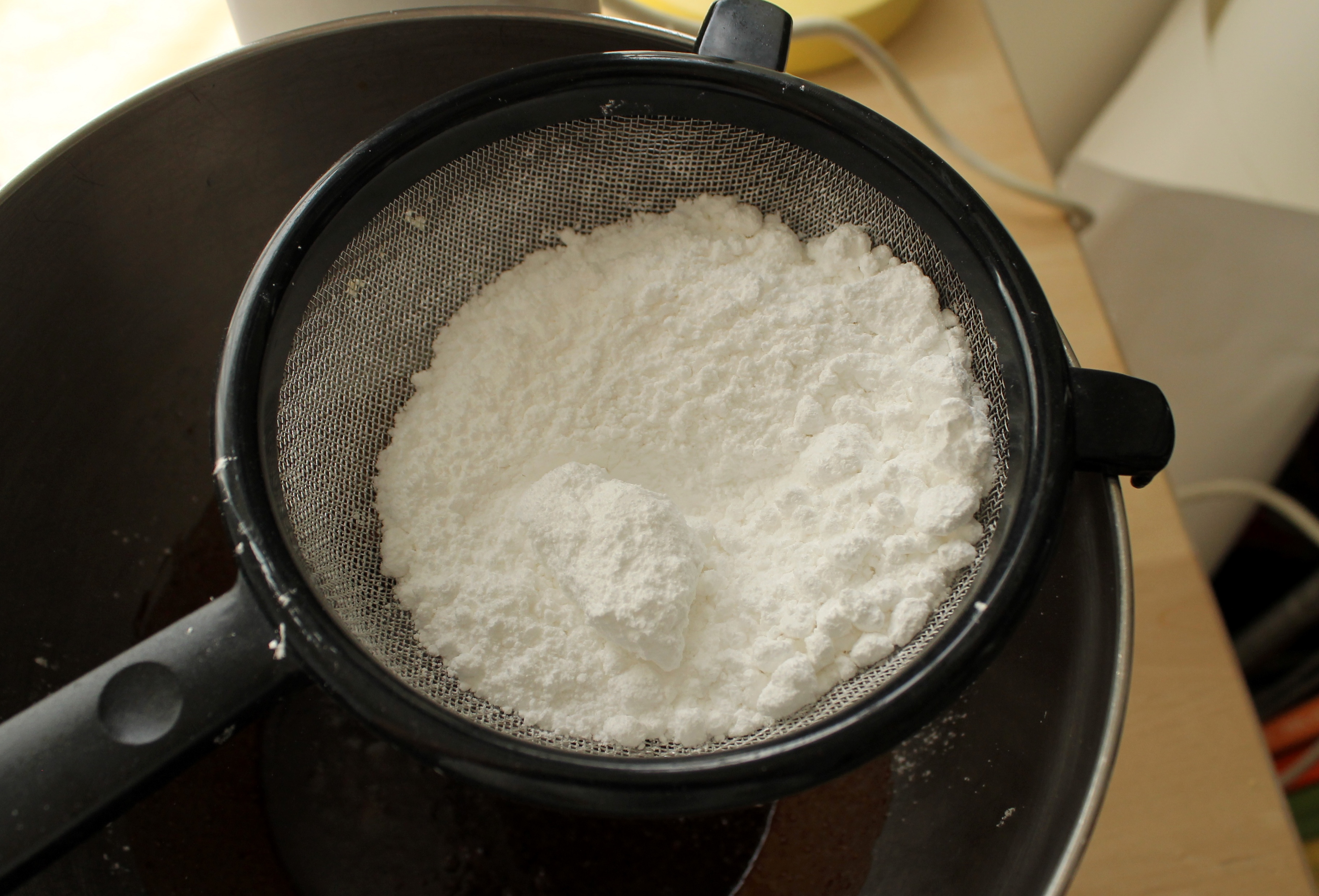 Sous Vide Vanilla Cake with Chocolate Frosting